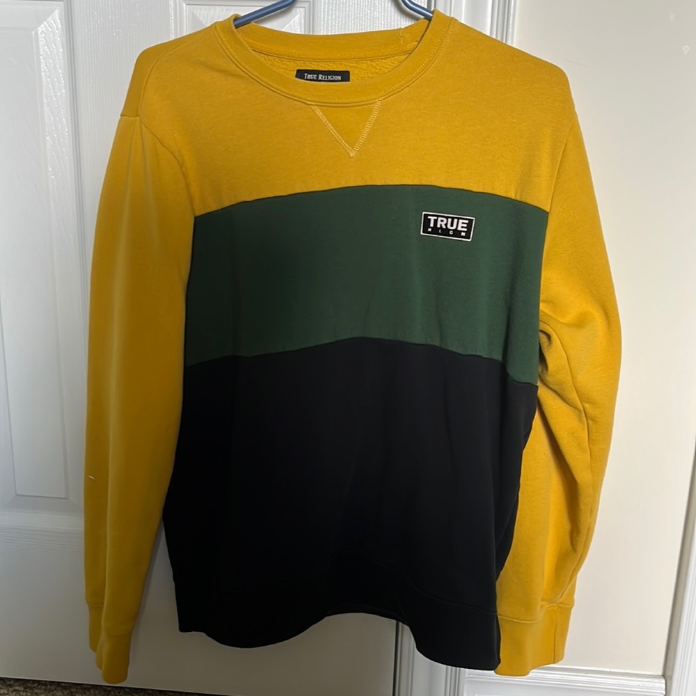 Black, green, and yellow true religion crew neck.